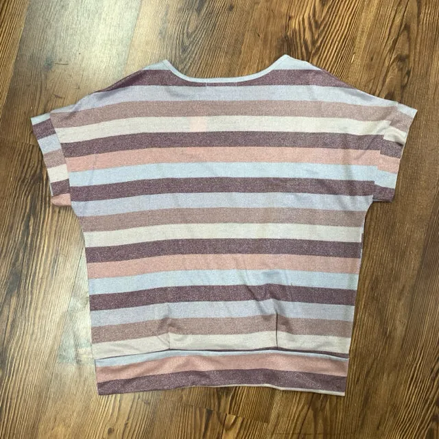 89th & Madison SIZE M Women's Shirt