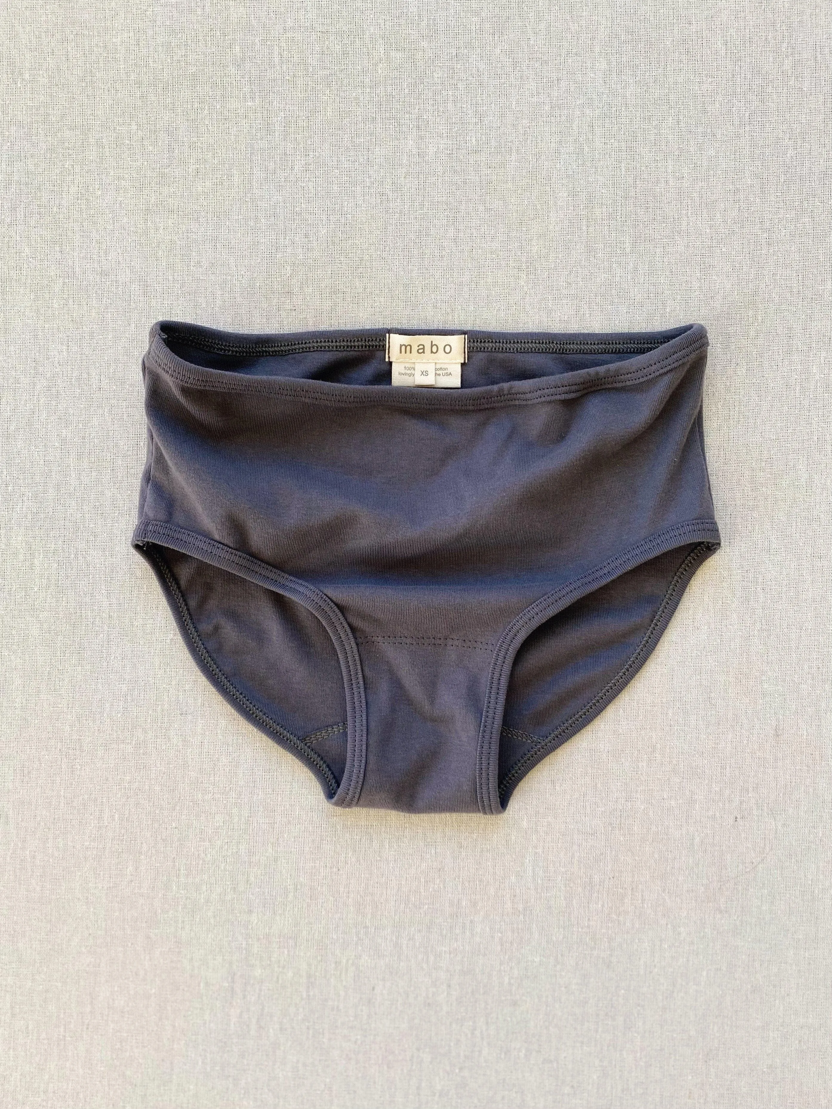 adult organic cotton undies in graphite