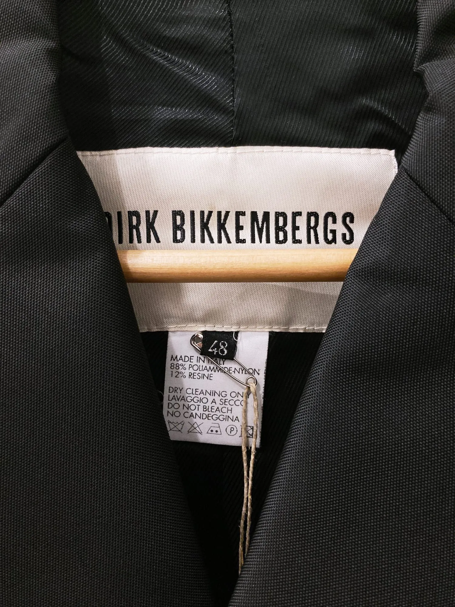 Dirk Bikkembergs Hommes 1996 black nylon canvas four button blazer - size 48