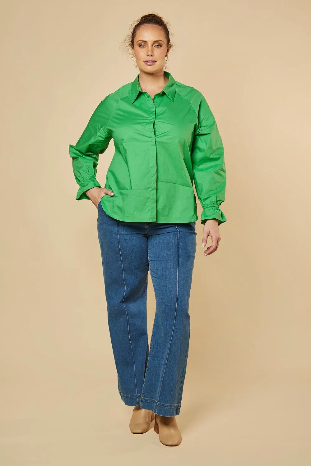 Ebony Frill Cuff Shirt in Green Poplin