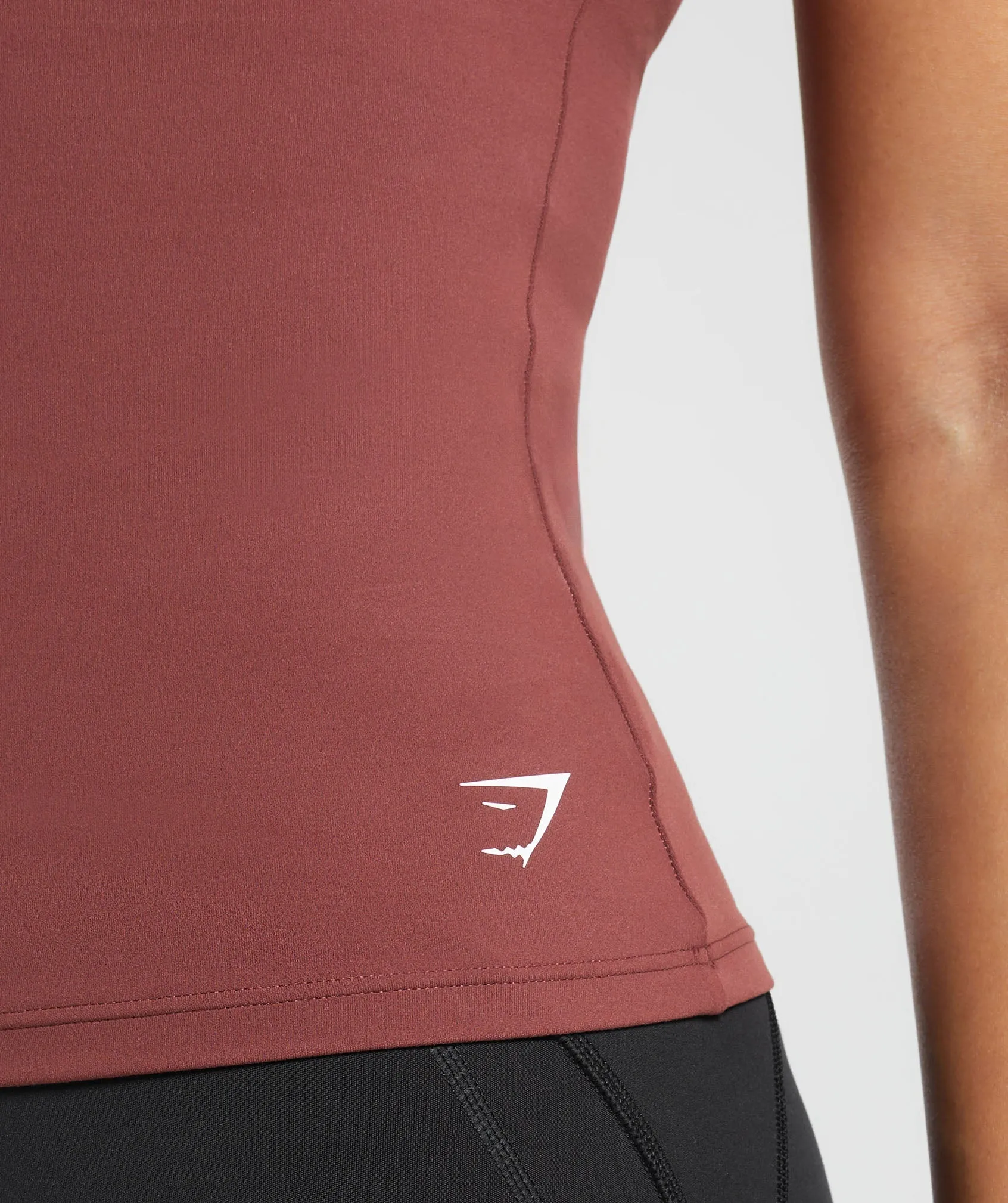 Gymshark Asymmetric Tank With Shelf - Burgundy Brown