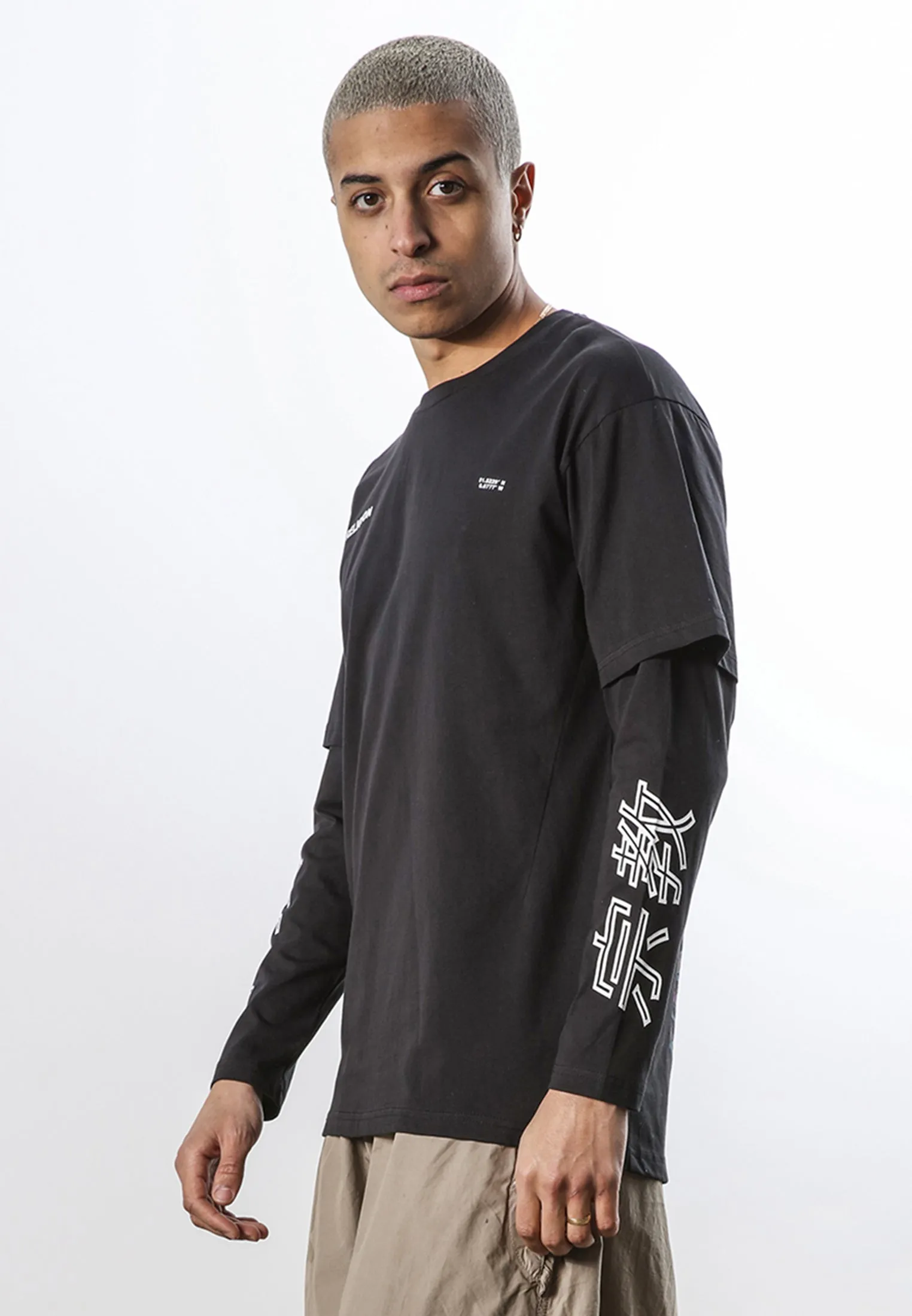 NEON DOUBLE SLEEVE T-SHIRT BLACK