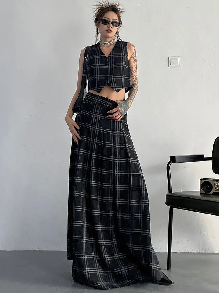 Tihee Plaid Cropped Vest - Black and Gray