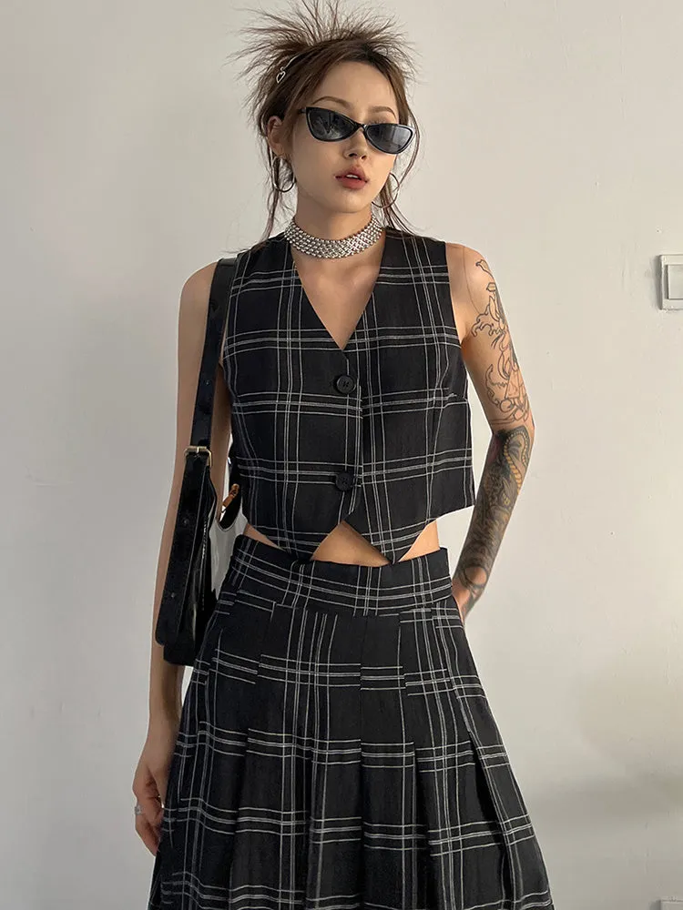 Tihee Plaid Cropped Vest - Black and Gray